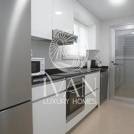 Casa Hugo Ivan Luxury Homes 8ª Norte 1ª Linea Apartment *