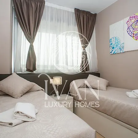 Casa Hugo Ivan Luxury Homes 8ª Norte 1ª Linea * Oropesa del Mar