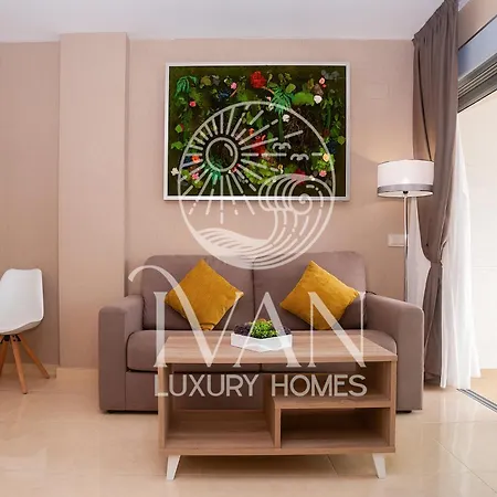 Casa Hugo Ivan Luxury Homes 8ª Norte 1ª Linea *